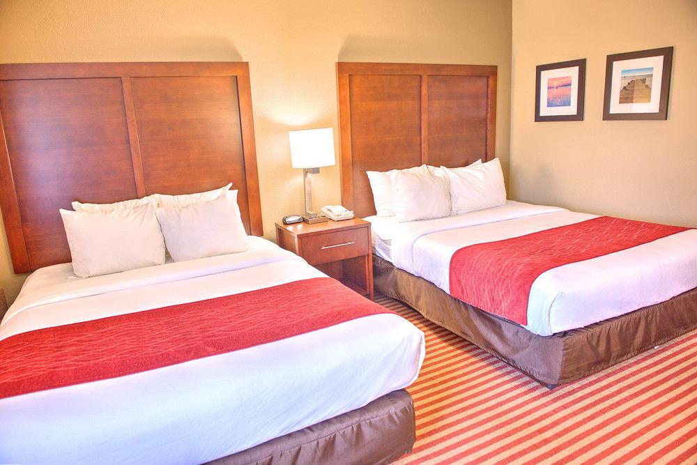 Comfort Inn Pensacola - University Area Ferry Pass Exteriör bild