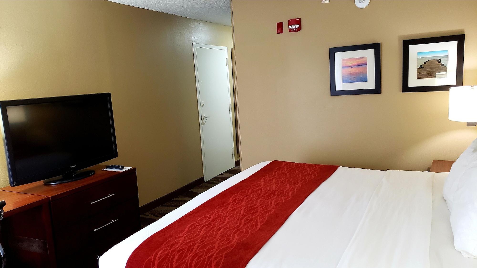 Comfort Inn Pensacola - University Area Ferry Pass Exteriör bild