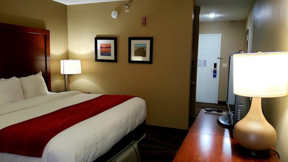 Comfort Inn Pensacola - University Area Ferry Pass Exteriör bild