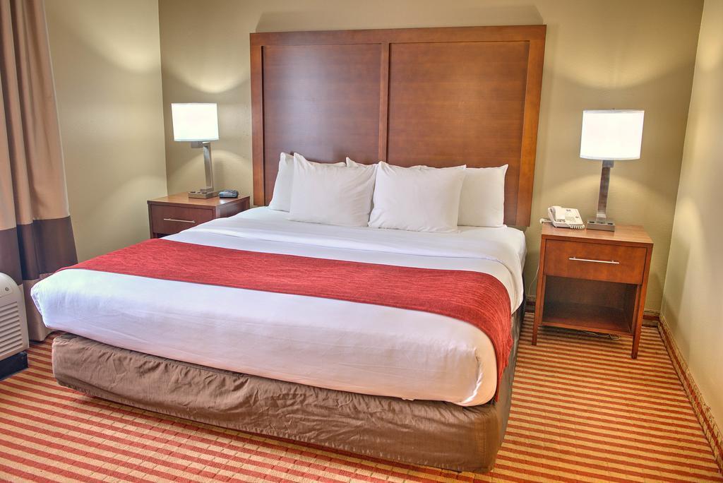 Comfort Inn Pensacola - University Area Ferry Pass Exteriör bild