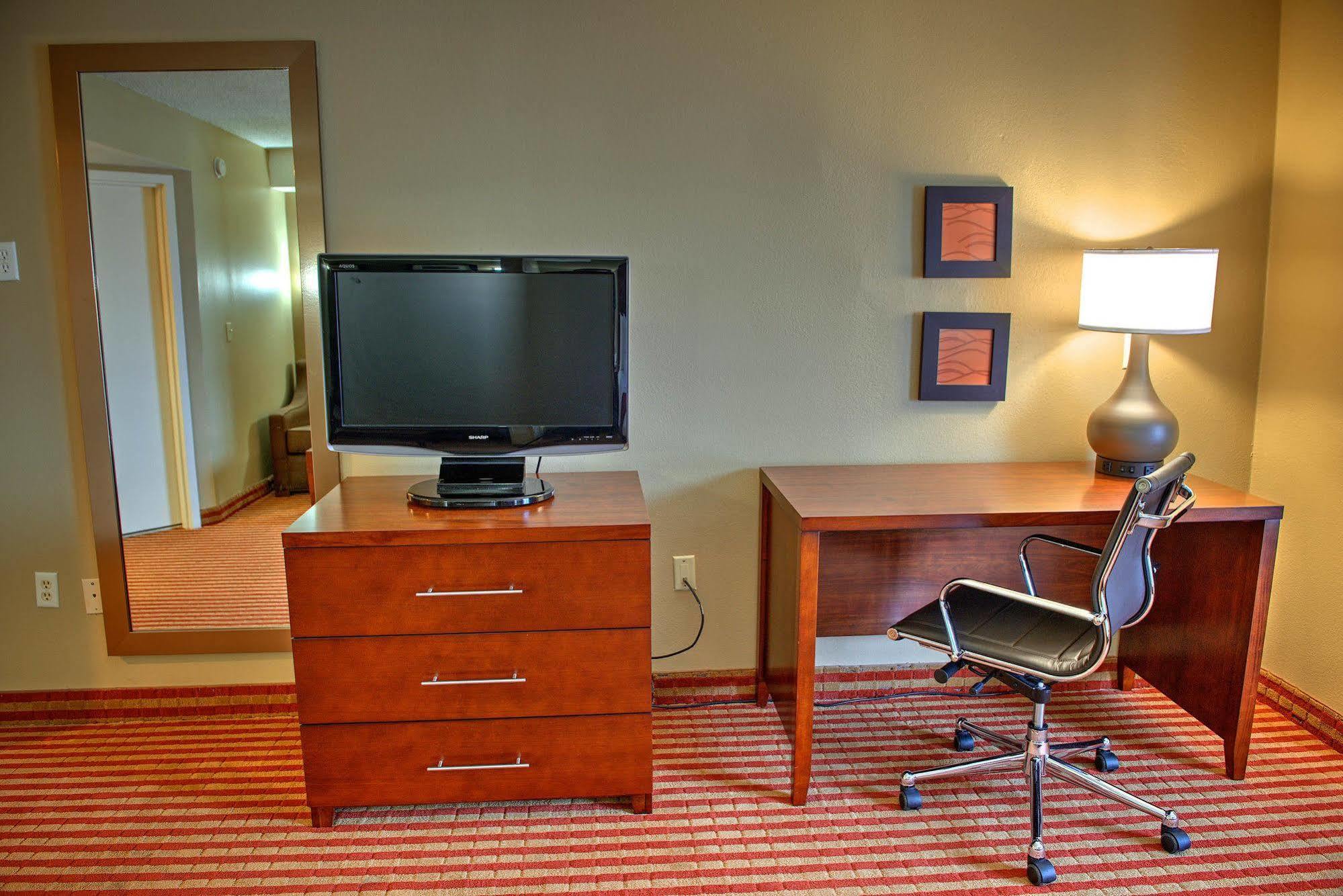 Comfort Inn Pensacola - University Area Ferry Pass Exteriör bild